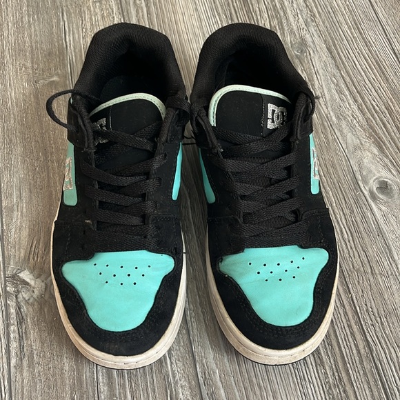 DC shoes for kids - Picture 2 of 9